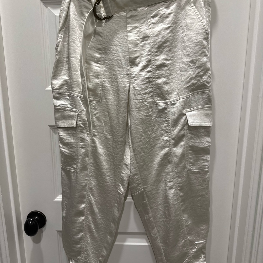 Banana Republic White Cargo Jogger Pants with Belt